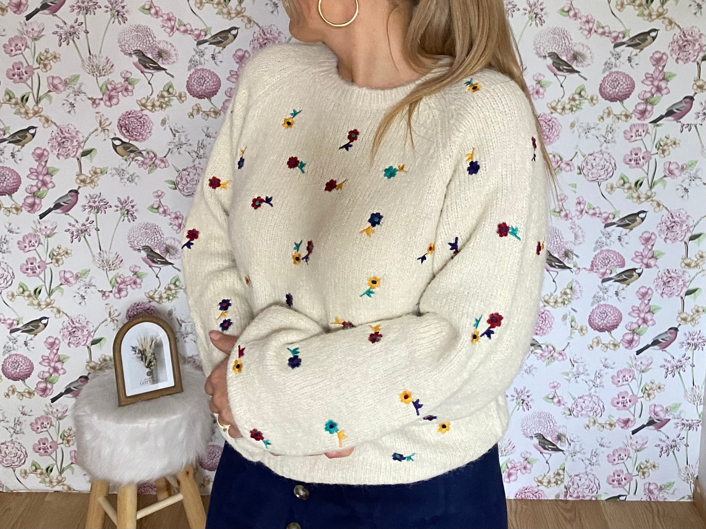 Pull Charlotte à broderies fleuries